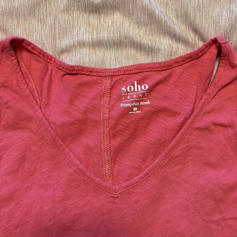 EUC Soho New York and Company Rose  Colored Tank Top in Medium - Picture 2 of 4